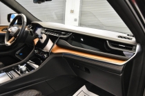 2022 Jeep Grand Cherokee L Summit Reserve 4x4 4dr SUV - photothumb 16