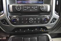 2016 GMC Sierra 1500 SLT 4x4 4dr Crew Cab 5.8 ft. SB - photothumb 17