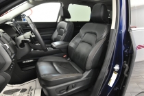 2022 Nissan Pathfinder SL AWD 4dr SUV - photothumb 10