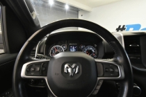 2023 RAM 1500 Big Horn 4x4 4dr Quad Cab 6.4 ft. SB Pickup - photothumb 23