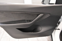 2021 Tesla Model Y Long Range AWD 4dr Crossover - photothumb 12