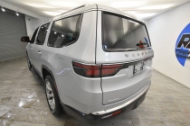 2022 Jeep Wagoneer Series II 4x4 4dr SUV - photothumb 2