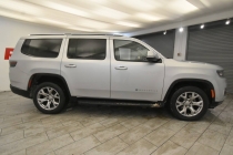 2022 Jeep Wagoneer Series II 4x4 4dr SUV - photothumb 5