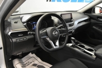 2024 Nissan Altima 2.5 SV 4dr Sedan - photothumb 11