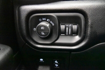 2019 RAM 1500 Big Horn 4x4 4dr Crew Cab 5.6 ft. SB Pickup - photothumb 27