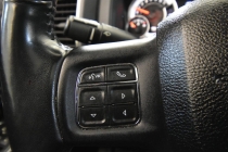 2017 RAM 1500 Night 4x4 4dr Crew Cab 5.5 ft. SB Pickup - photothumb 23