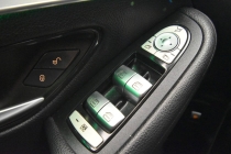 2022 Mercedes-Benz GLC GLC 300 4MATIC AWD 4dr SUV - photothumb 30