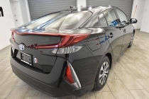 2020 Toyota Prius Prime LE 4dr Hatchback - photothumb 4