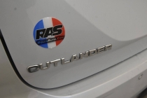 2023 Mitsubishi Outlander Black Edition AWD 4dr SUV - photothumb 28