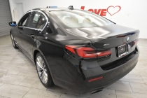 2022 BMW 5 Series 530i xDrive AWD 4dr Sedan - photothumb 2
