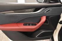 2020 Maserati Levante GranLusso AWD 4dr SUV - photothumb 12