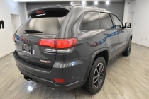 2017 Jeep Grand Cherokee Trailhawk 4x4 4dr SUV - photothumb 4