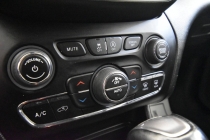 2023 Jeep Cherokee Altitude Lux 4x4 4dr SUV - photothumb 19