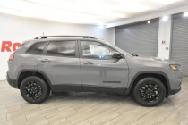 2023 Jeep Cherokee Altitude Lux 4x4 4dr SUV - photothumb 5