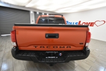 2016 Toyota Tacoma TRD Off Road 4x4 4dr Double Cab 5.0 ft SB 6A - photothumb 3