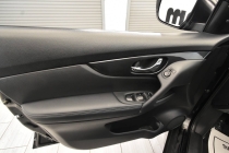 2019 Nissan Rogue SV AWD 4dr Crossover - photothumb 12