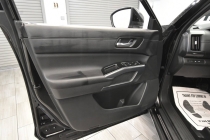 2024 Nissan Pathfinder SL AWD 4dr SUV - photothumb 12