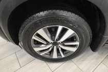 2024 Nissan Pathfinder SL AWD 4dr SUV - photothumb 9