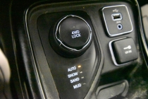 2018 Jeep Compass Altitude 4x4 4dr SUV - photothumb 19