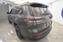 2023 Jeep Grand Cherokee L Altitude 4x4 4dr SUV - photothumb 2