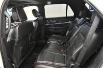 2018 Ford Explorer Platinum AWD 4dr SUV - photothumb 16