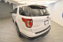 2018 Ford Explorer Platinum AWD 4dr SUV - photothumb 2
