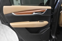 2017 Cadillac XT5 Platinum 4x4 4dr SUV - photothumb 13