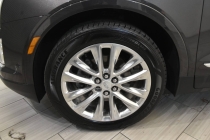 2017 Cadillac XT5 Platinum 4x4 4dr SUV - photothumb 8