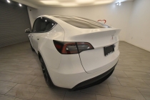 2023 Tesla Model Y Long Range AWD 4dr Crossover - photothumb 2