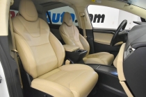 2017 Tesla Model X - photothumb 23