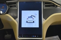 2017 Tesla Model X - photothumb 34