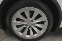 2017 Tesla Model X - photothumb 9