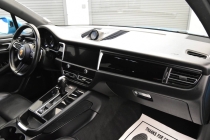 2022 Porsche Macan Base AWD 4dr SUV - photothumb 17