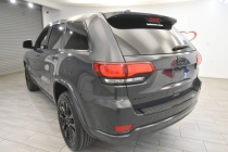 2017 Jeep Grand Cherokee Laredo 4x4 4dr SUV - photothumb 2