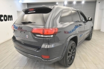 2017 Jeep Grand Cherokee Laredo 4x4 4dr SUV - photothumb 4