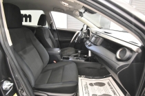 2017 Toyota RAV4 LE AWD 4dr SUV - photothumb 18