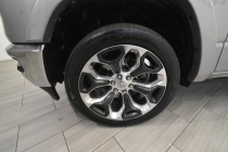 2020 RAM 1500 Limited 4x4 4dr Crew Cab 5.6 ft. SB Pickup - photothumb 9