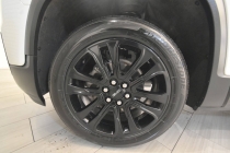 2023 GMC Acadia SLE 4x4 4dr SUV - photothumb 8