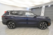 2023 Mitsubishi Outlander SE AWD 4dr SUV - photothumb 5