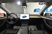 2023 Tesla Model Y Long Range AWD 4dr Crossover - photothumb 19