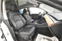 2021 Tesla Model Y Long Range AWD 4dr Crossover - photothumb 18