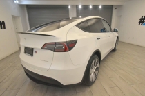 2023 Tesla Model Y Long Range AWD 4dr Crossover - photothumb 4