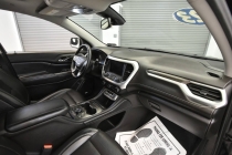 2023 GMC Acadia SLT 4x4 4dr SUV - photothumb 16