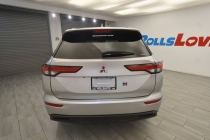 2022 Mitsubishi Outlander SEL AWD 4dr SUV - photothumb 3