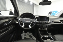 2024 GMC Terrain SLT AWD 4dr SUV - photothumb 19