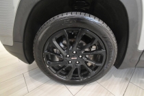 2024 GMC Terrain SLT AWD 4dr SUV - photothumb 9