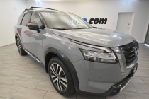 2022 Nissan Pathfinder Platinum AWD 4dr SUV - photothumb 6