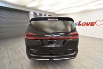 2024 Chrysler Pacifica Plug-In Hybrid Select 4dr Mini Van - photothumb 3