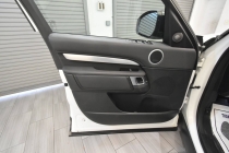 2020 Land Rover Discovery Landmark Edition AWD 4dr SUV - photothumb 12