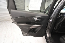 2019 Jeep Cherokee Limited 4x4 4dr SUV - photothumb 15